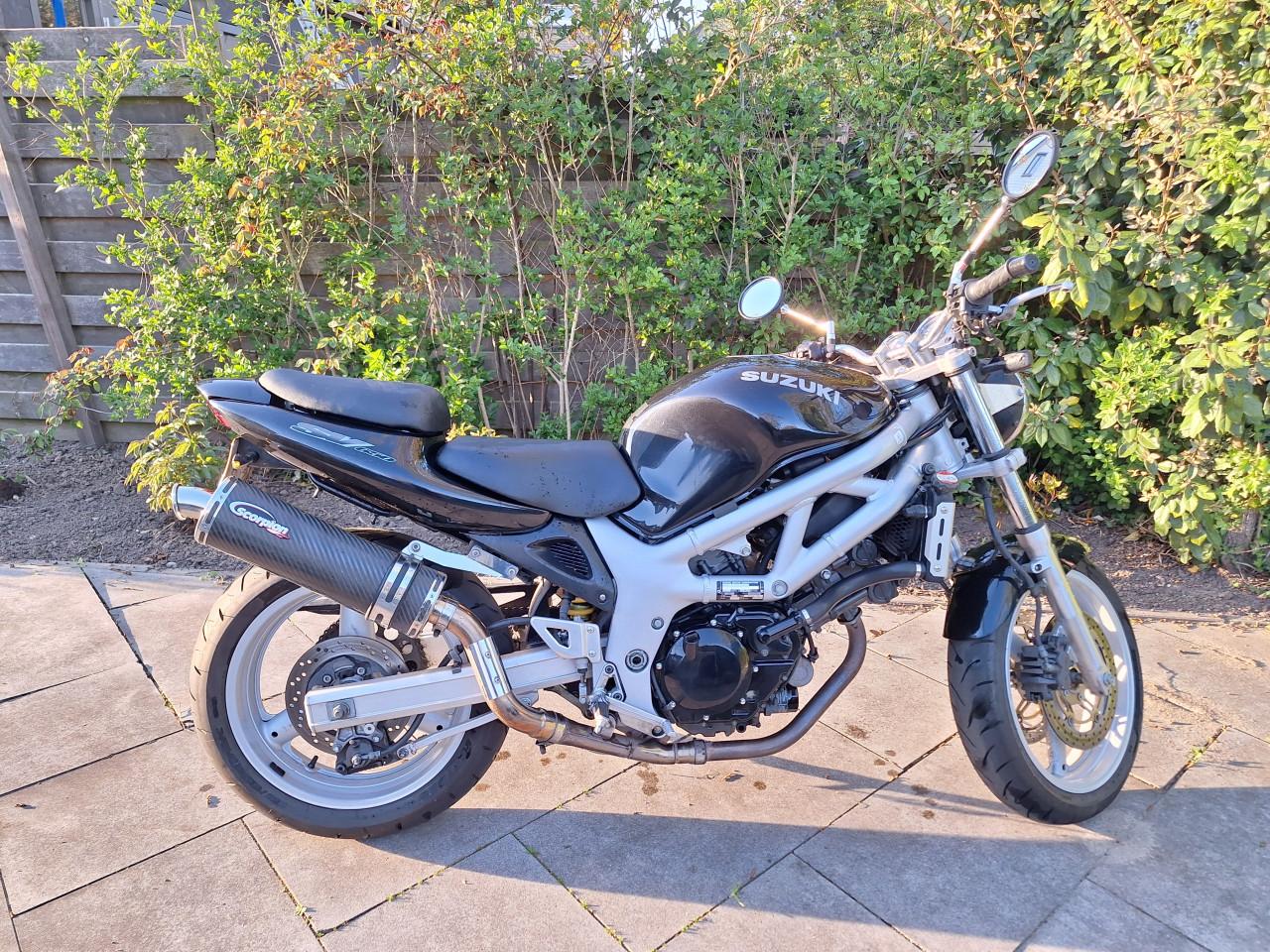 Suzuki SV 650 naked bike