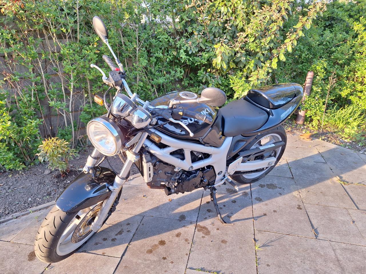 Suzuki SV 650 naked bike