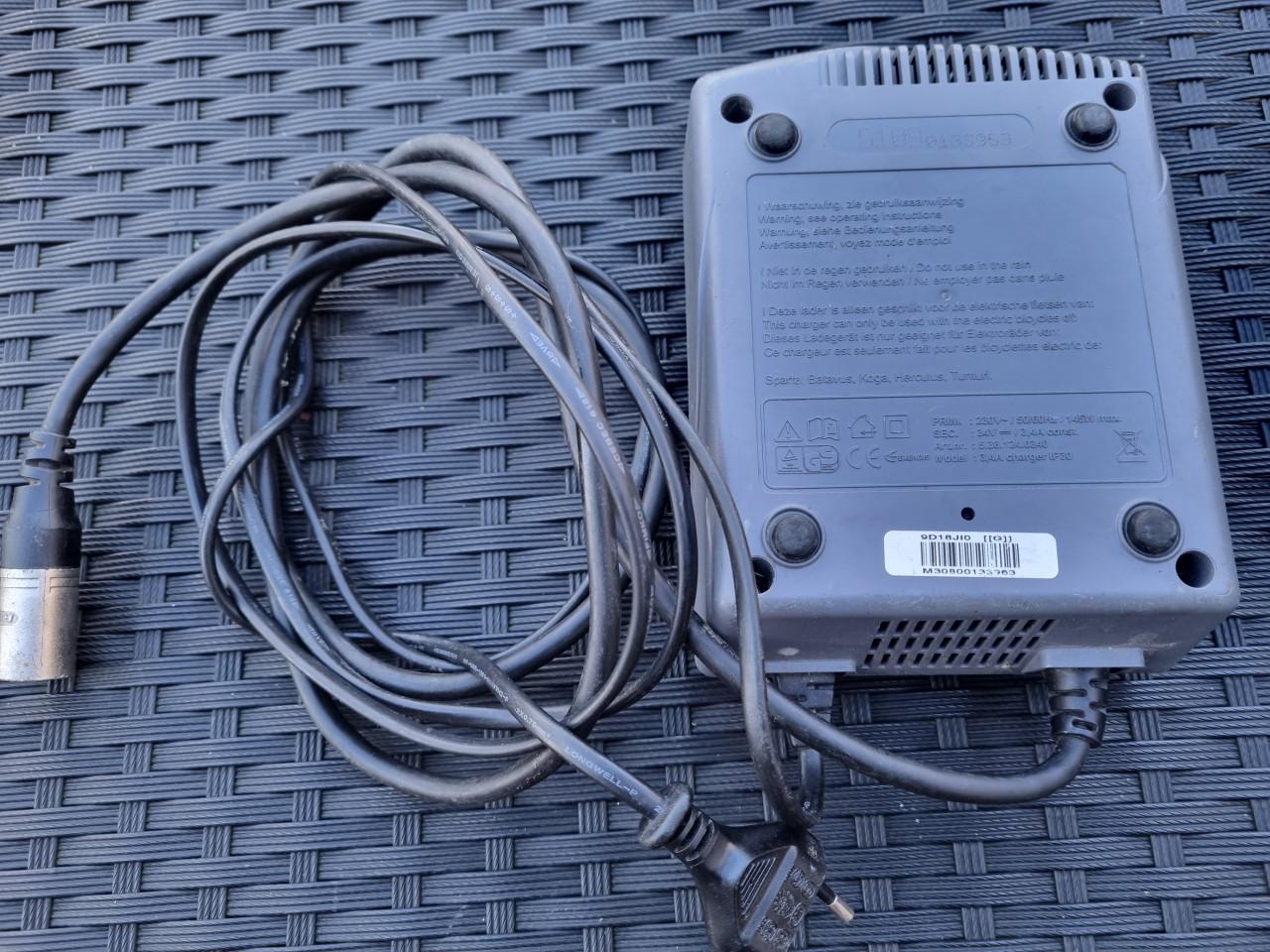 Acculader elektrische fiets Koga, Sparta, Batavus 3-pins-34V