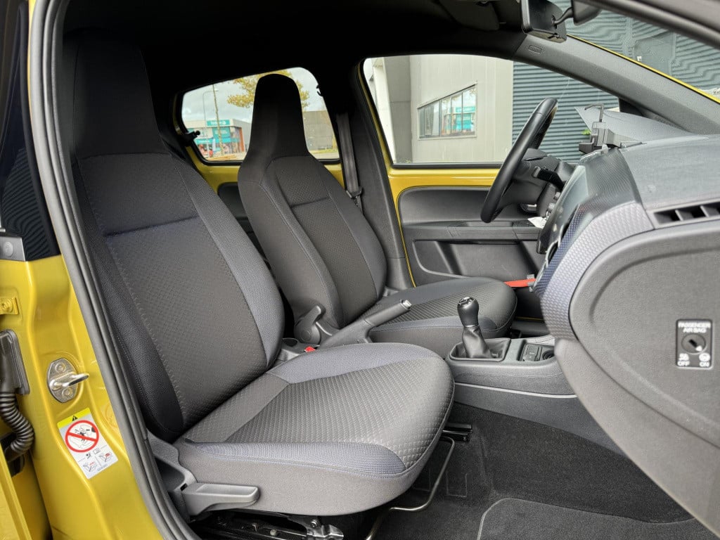 Volkswagen UP! 1.0 united climate control, stoelverwarming!