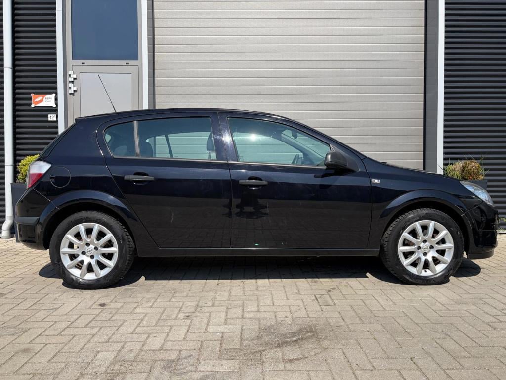Opel Astra 1.4 essentia/1e eigenaar/airco/lichtmetaal/zwart metallic/