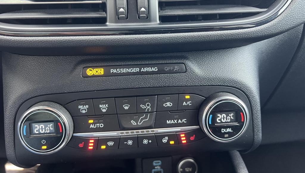 Ford Kuga 2.5 phev e-cvt 225pk st-line x , trekhaak , winterpack ( voorruit