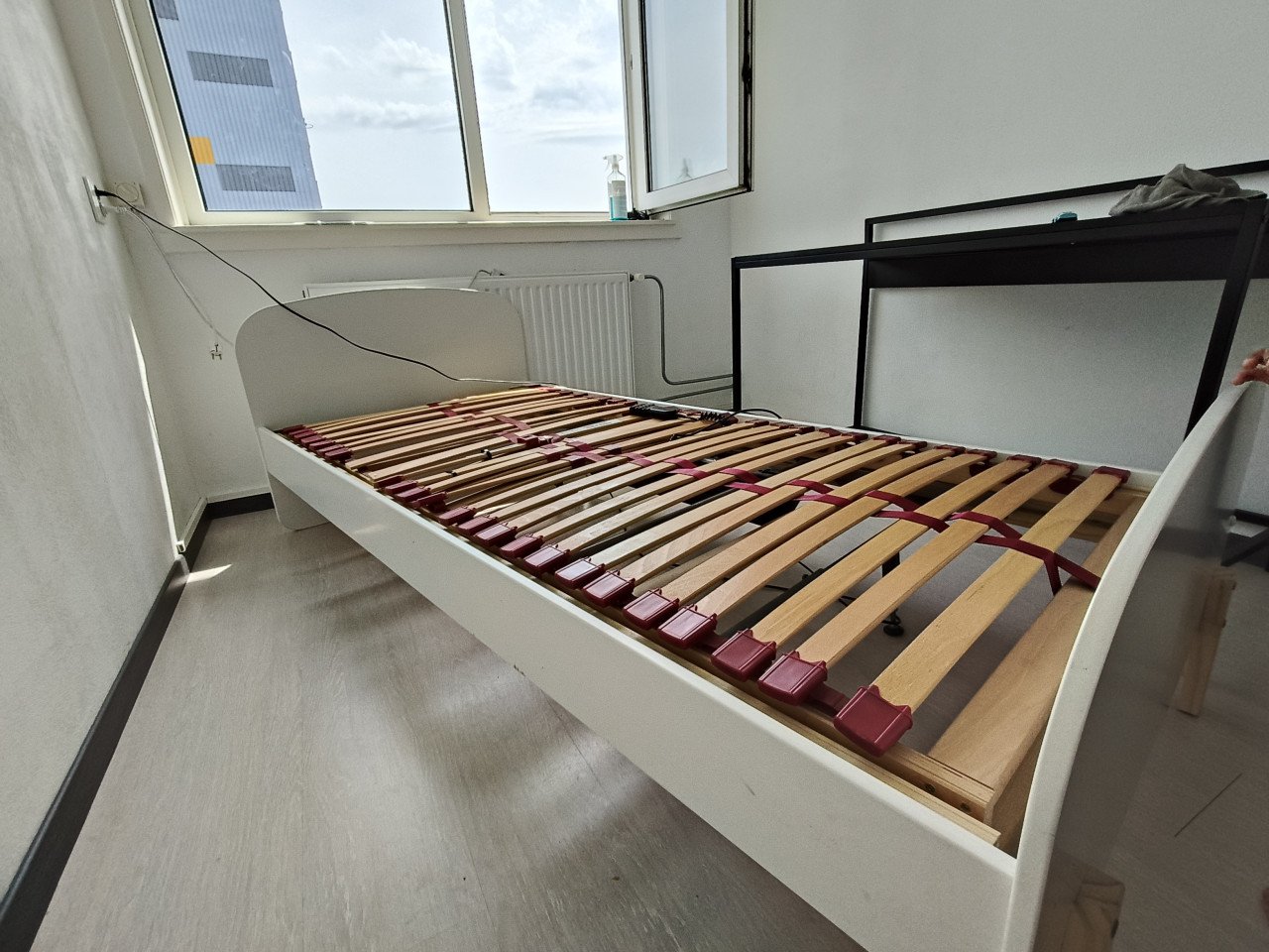 Bed 90x200
