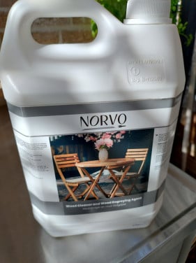 Norvo - Houtreiniger en Hout Ontgrijzer 4 liter
