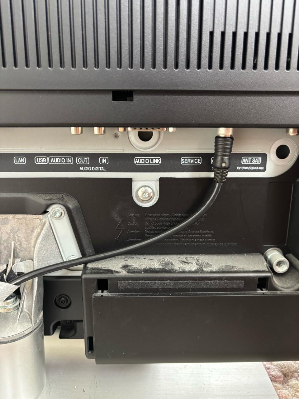 Loewe Connect ID 32