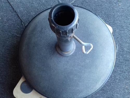 Zware voet van 28kg voor mast (e.d.)