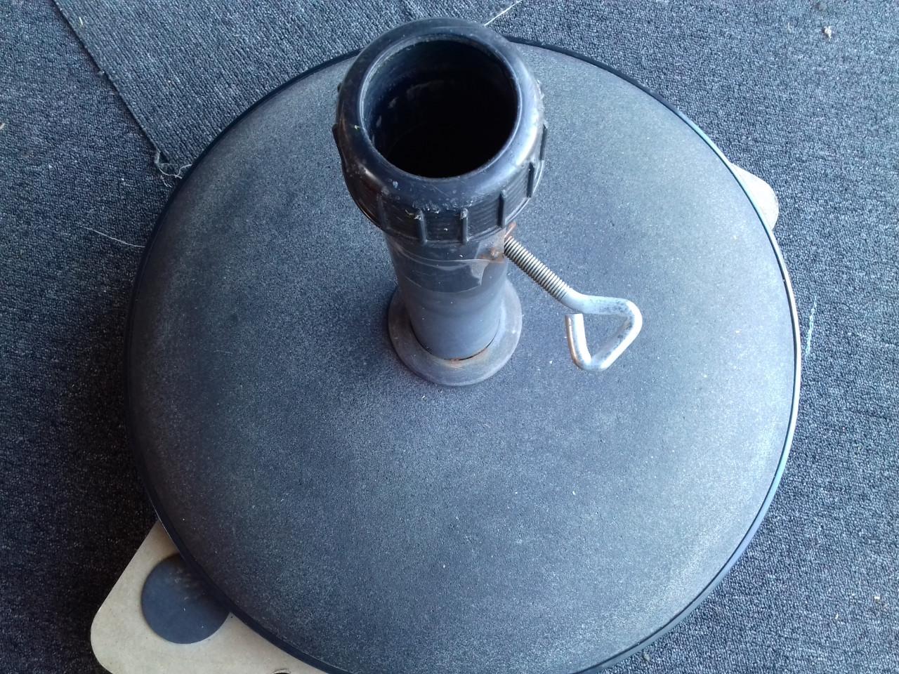 Zware voet van 28kg voor mast (e.d.)