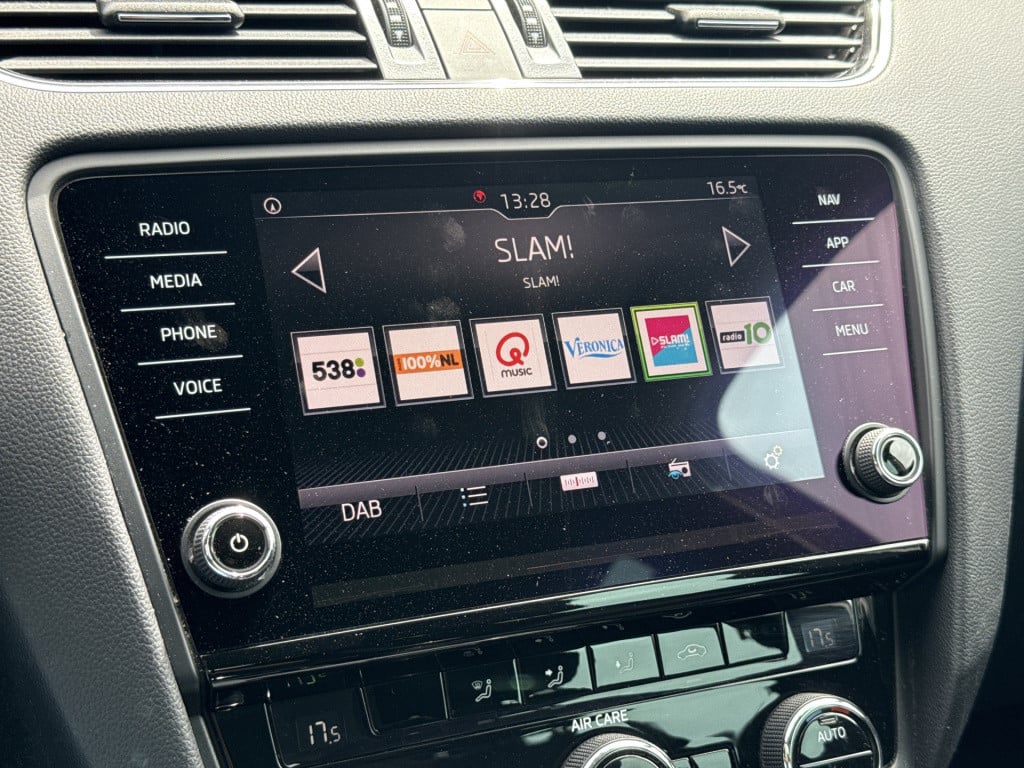 Skoda Octavia combi 1.0 tsi ambition business | nl-auto | navi | carplay | 