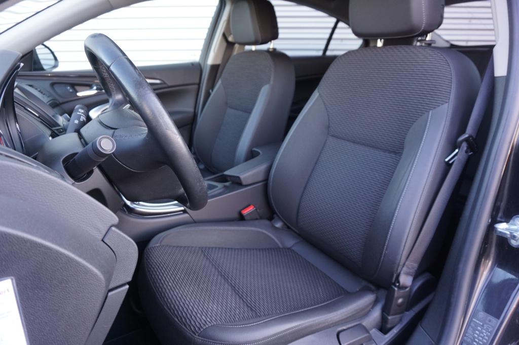 Opel Insignia 1.6 cdti innovation automaat - airco / navi / cruise / elektr