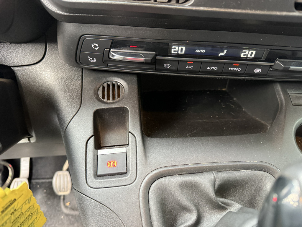 Citroen Berlingo 1.6 bluehdi 100pk driver bestelauto 3-zitter