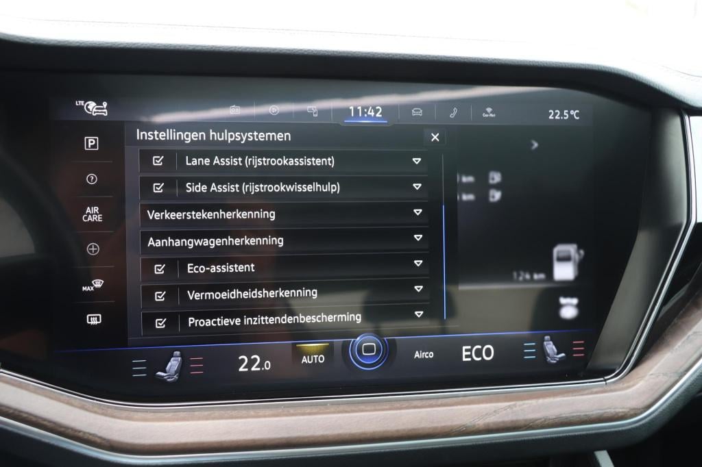 Volkswagen Touareg 3.0 tsi ehybrid 4motion atmosphere 380pk tiptronic