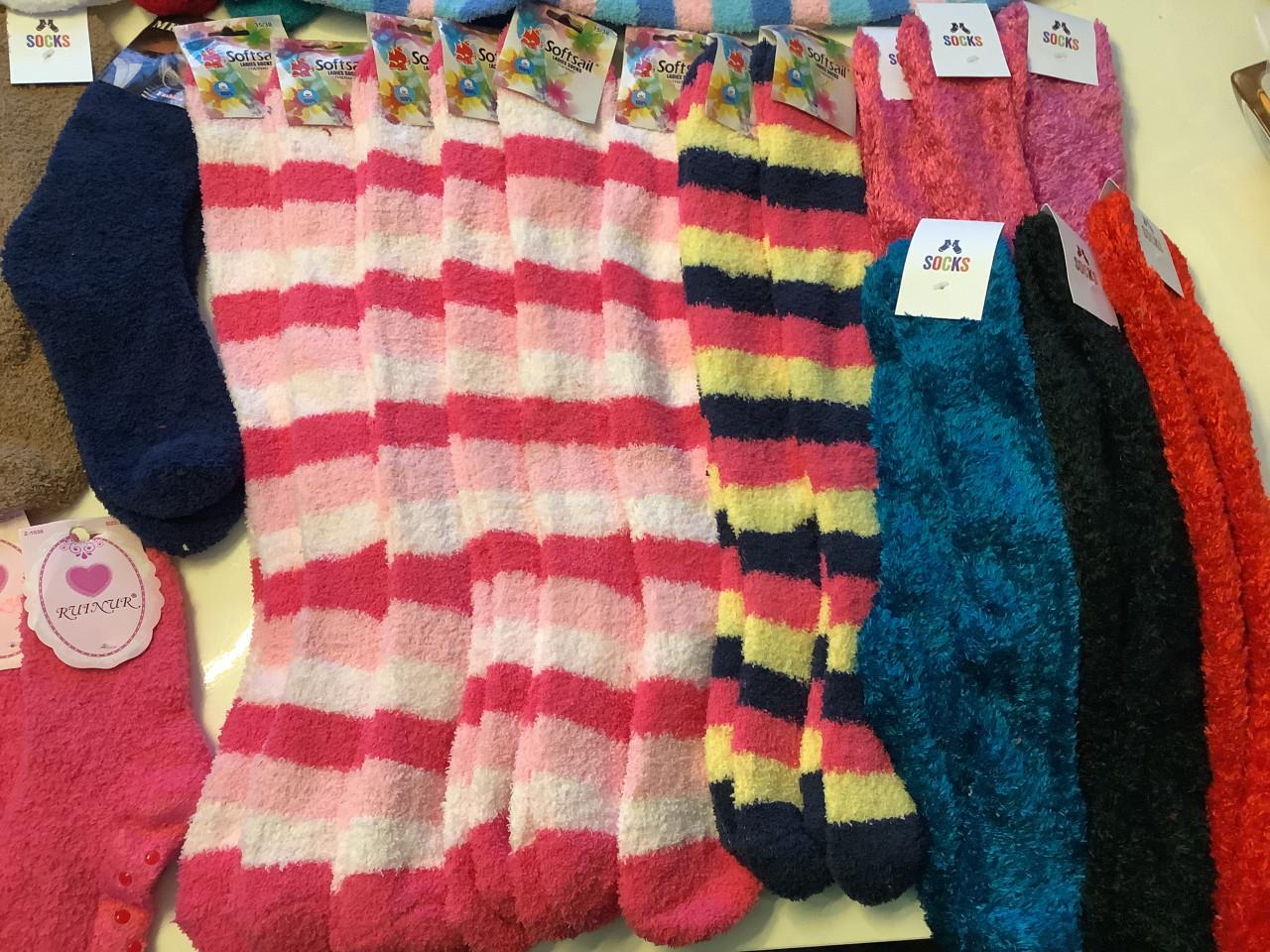 Partij heerlijk warme huissokken. ( partij 8)