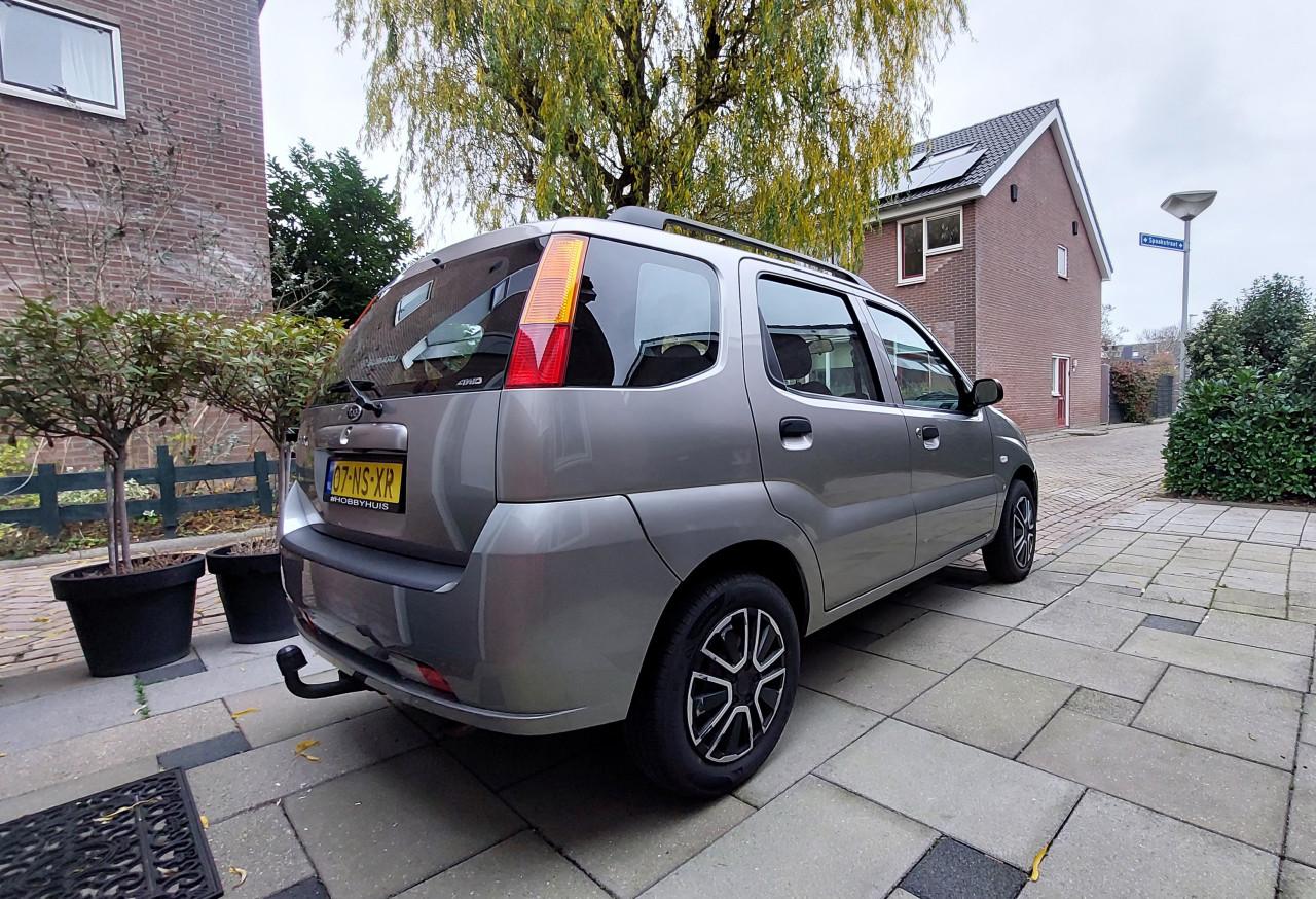 Subaru Justy 1.3i-16V, 80.9xx km!, 19-2-'27 APK, 4x4, Trekhaak, Zilvergrijs