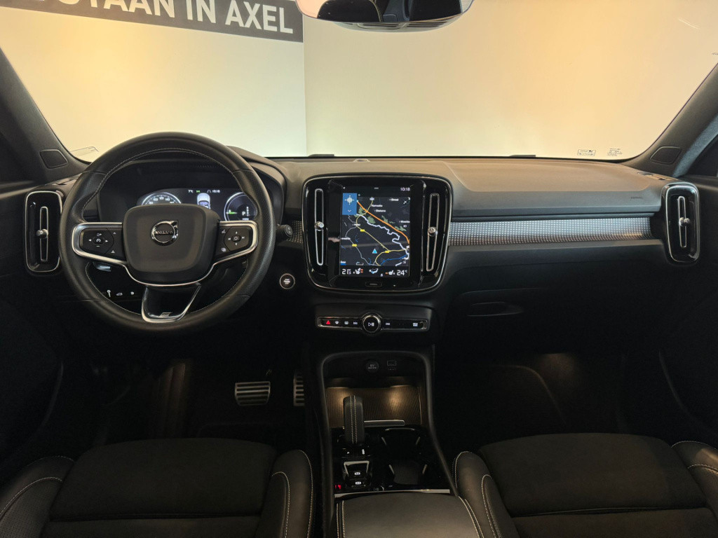 Volvo XC40 1.5 t5 twin engine r-design