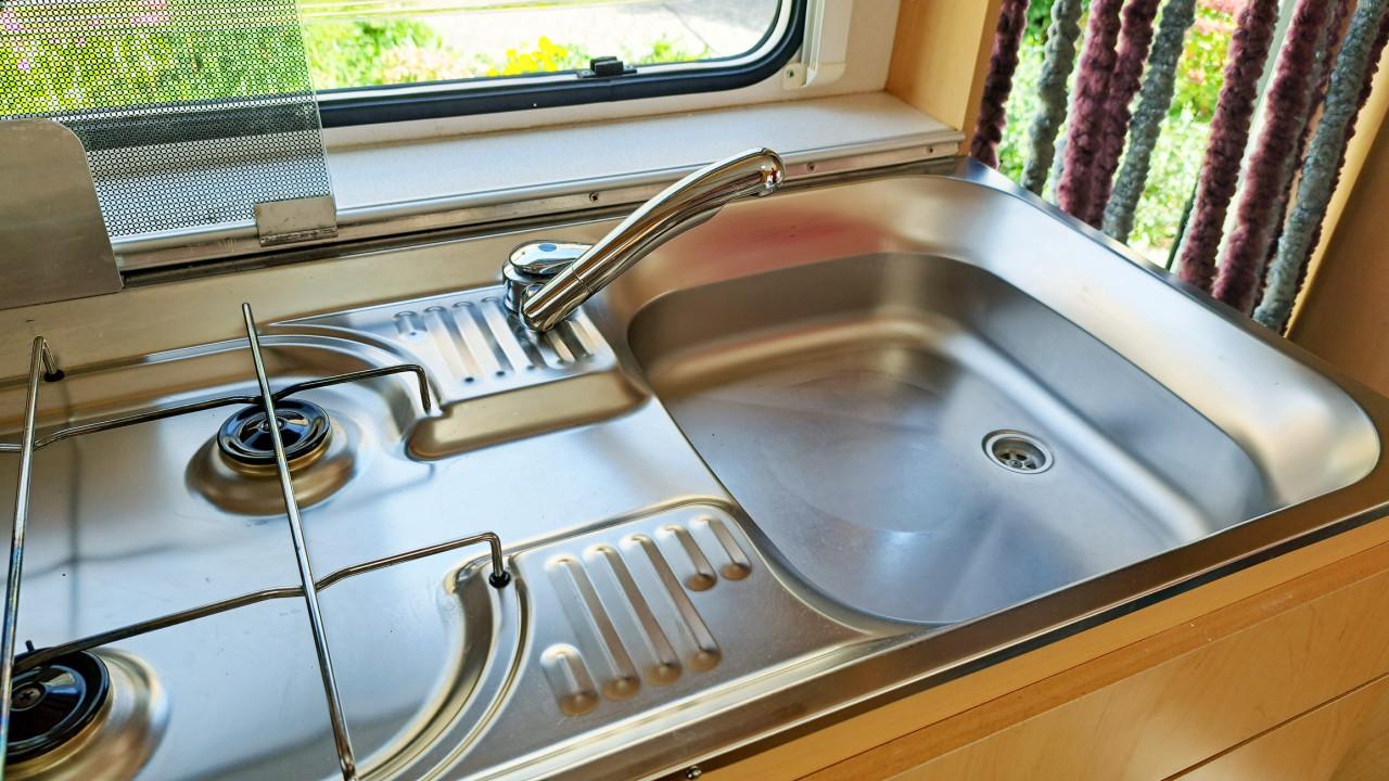 Caravan Delta Liner 3900 TZ 2001