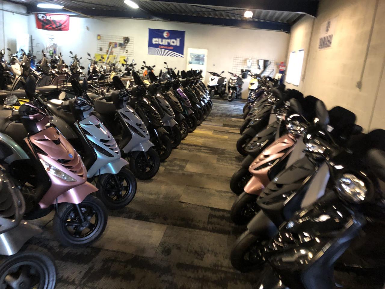 GROOTAANBOD: PIAGGIO ZIP 45KM BROM SPRINT AEROX SPEEDFIGHT 2t 4t