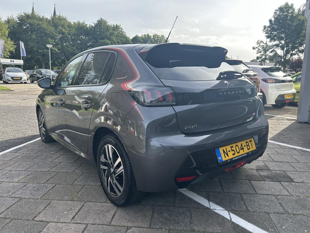 Peugeot 208 1.2 puretech 100pk eat8 allure pack 3d cockpit | apple carplay 