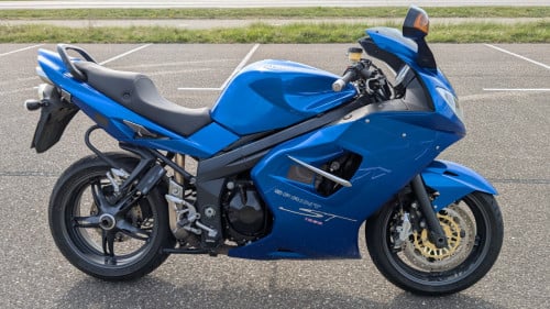 Triumph Sprint ST 1050 - Blauw - Met Brembo voorremmen!
