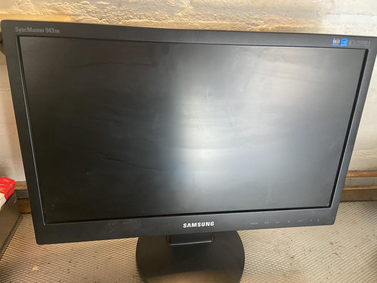 Samsung Monitor