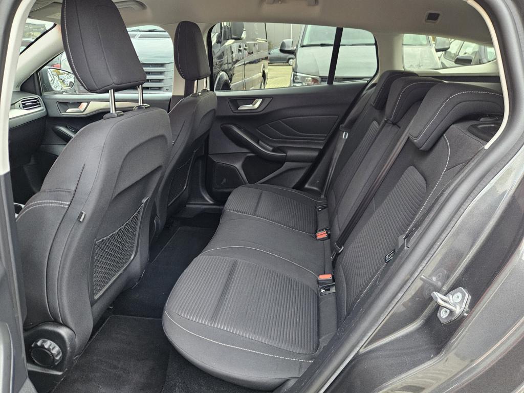 Ford Focus wagon 1.0 ecoboost titanium business | acc | pdc