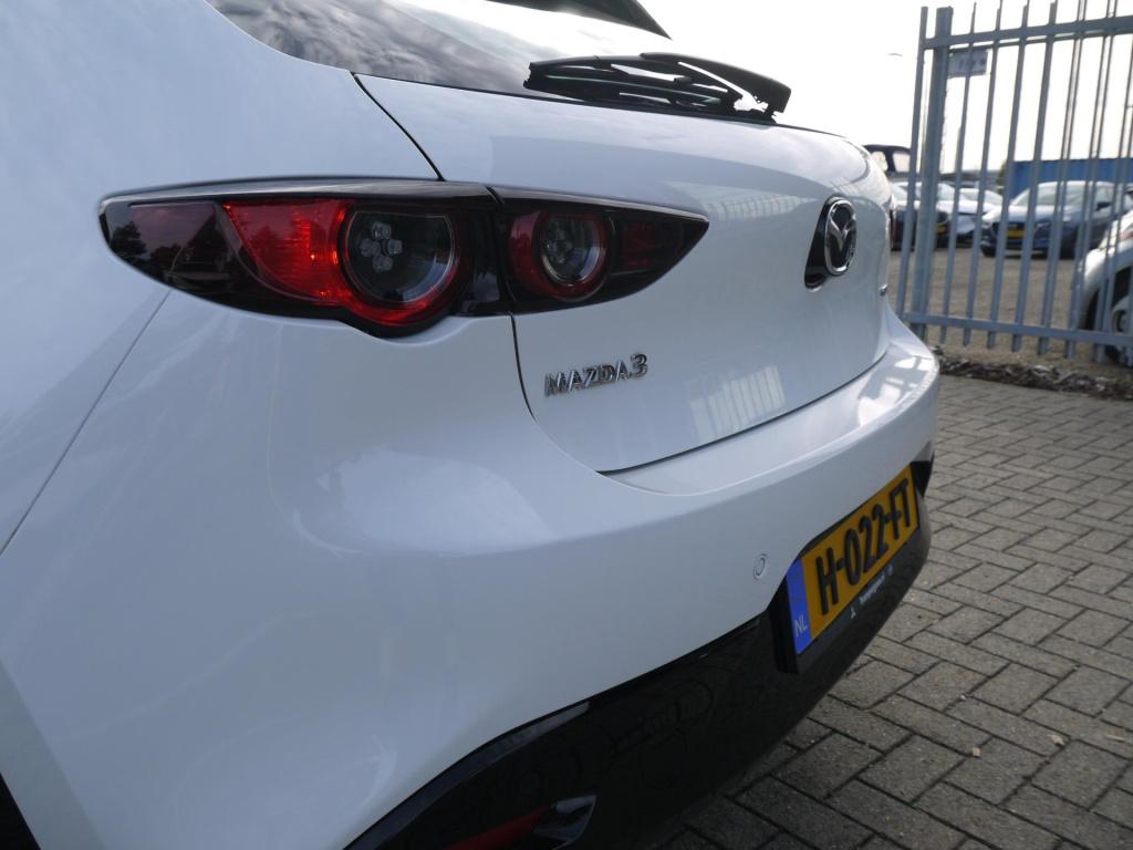 Mazda 3 2.0 e-skyactiv-x m hybrid 180 comfort met bose& leer|rijklaar
