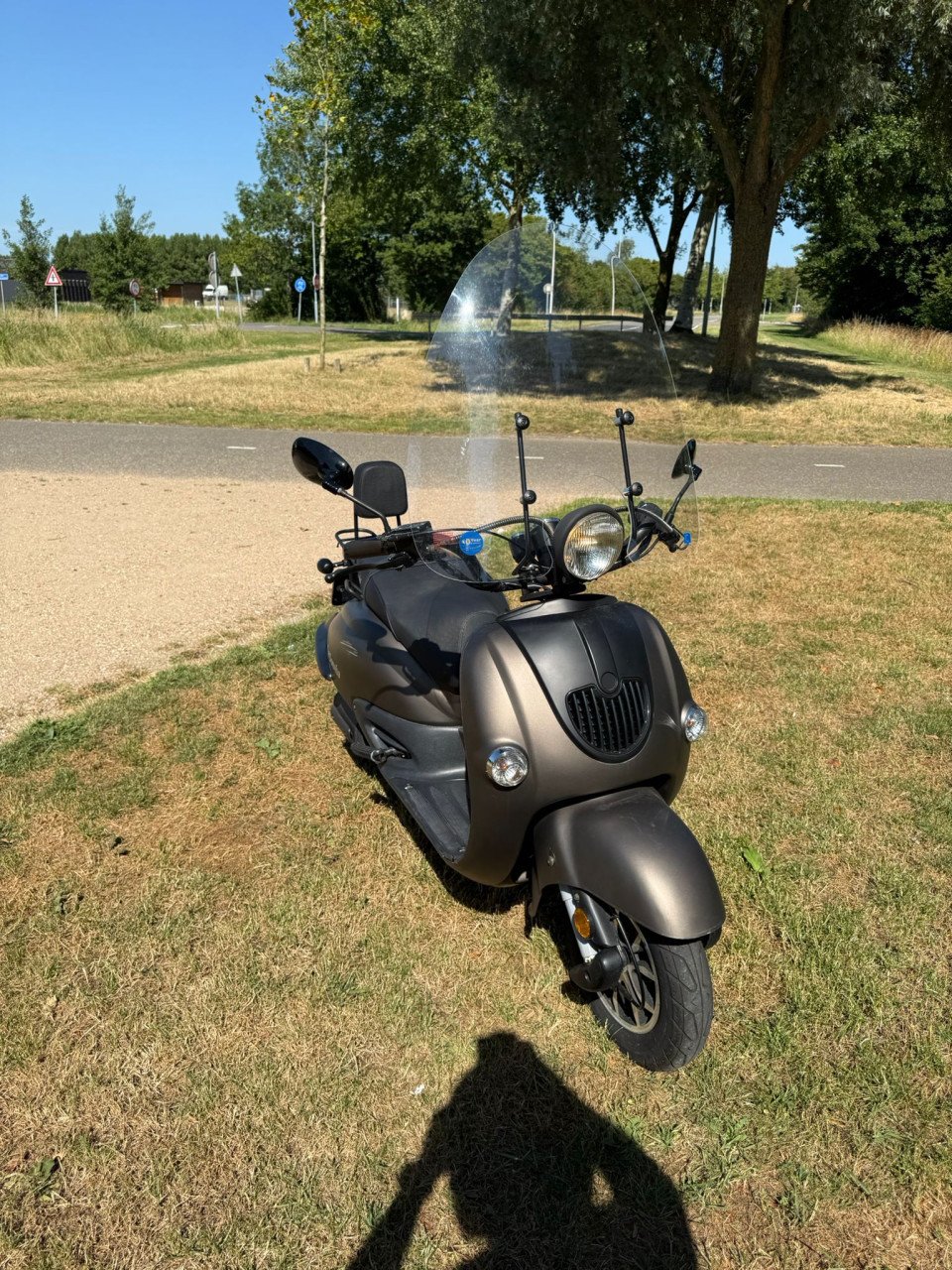 La Souris E-Vespa Look (mat donkerbruin/antraciet)