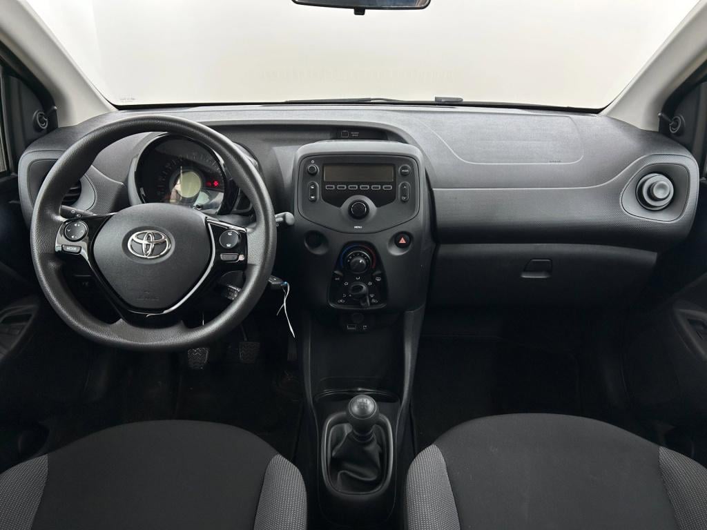 Toyota Aygo occasion 1.0 vvt-i x-fun | grijs | tweedehands toyota aygo | ai