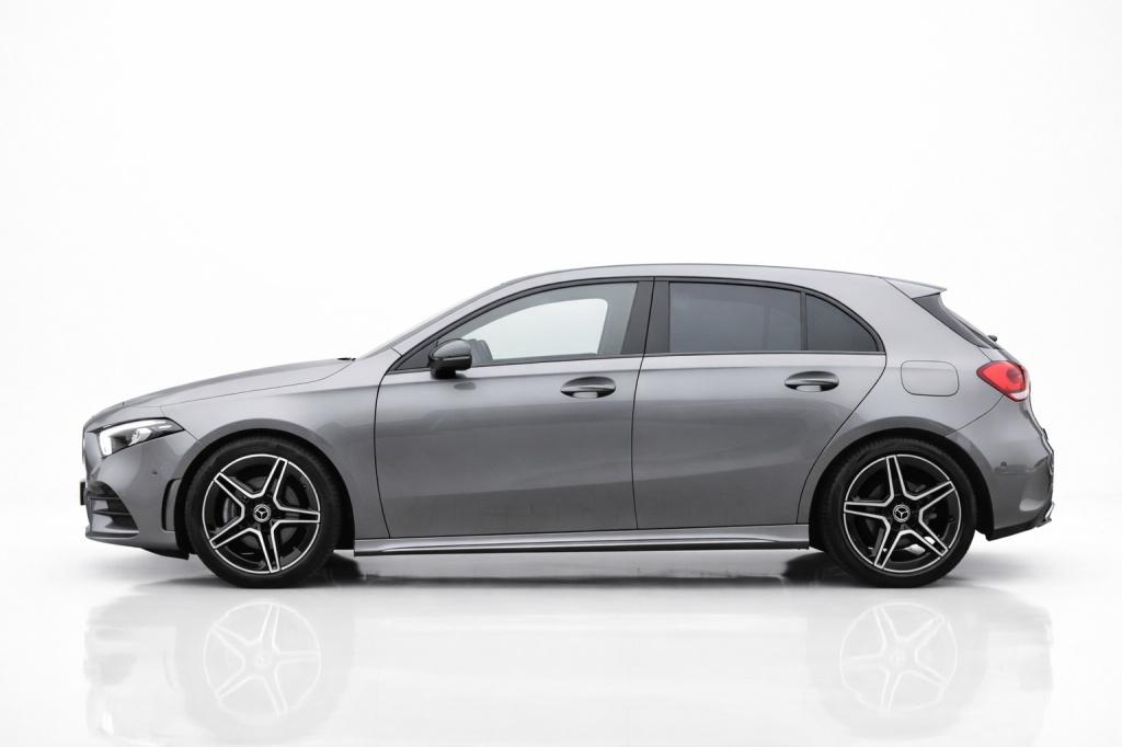 Mercedes-Benz A-Klasse 180 amg night | sfeerverlichting | apple carplay | c
