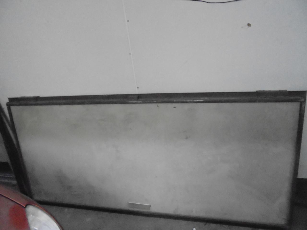 Te Koop een sStalen Deur met stalen kozijn