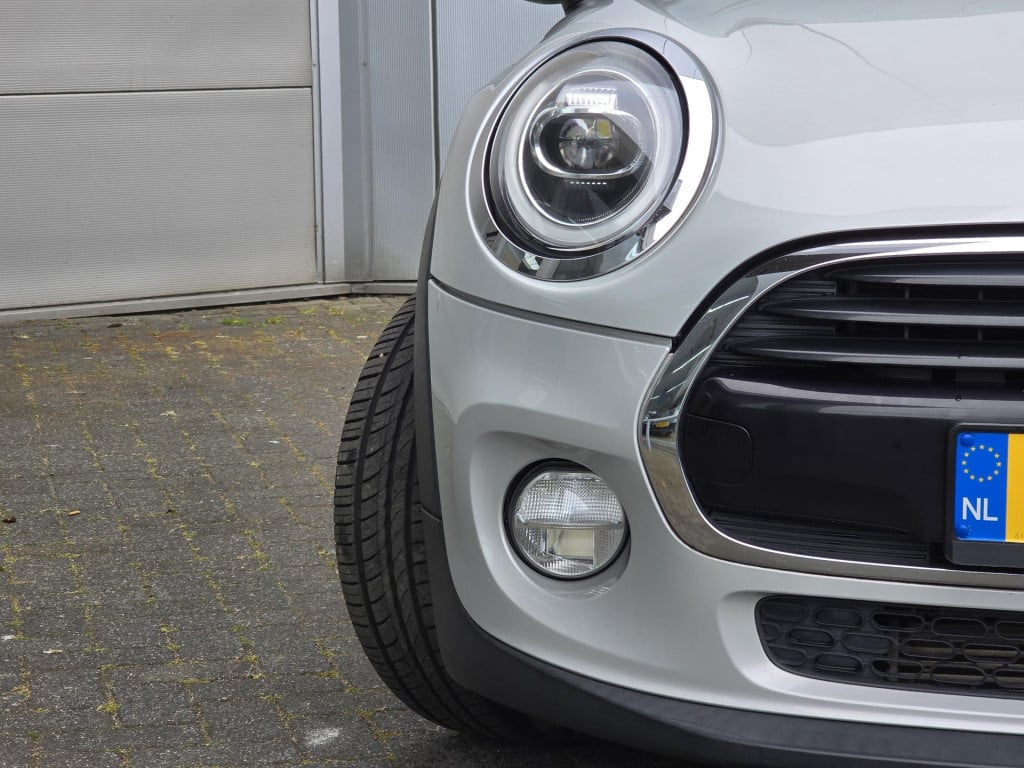Mini Cooper mini 1.5 chili slechts 22.000 km!!