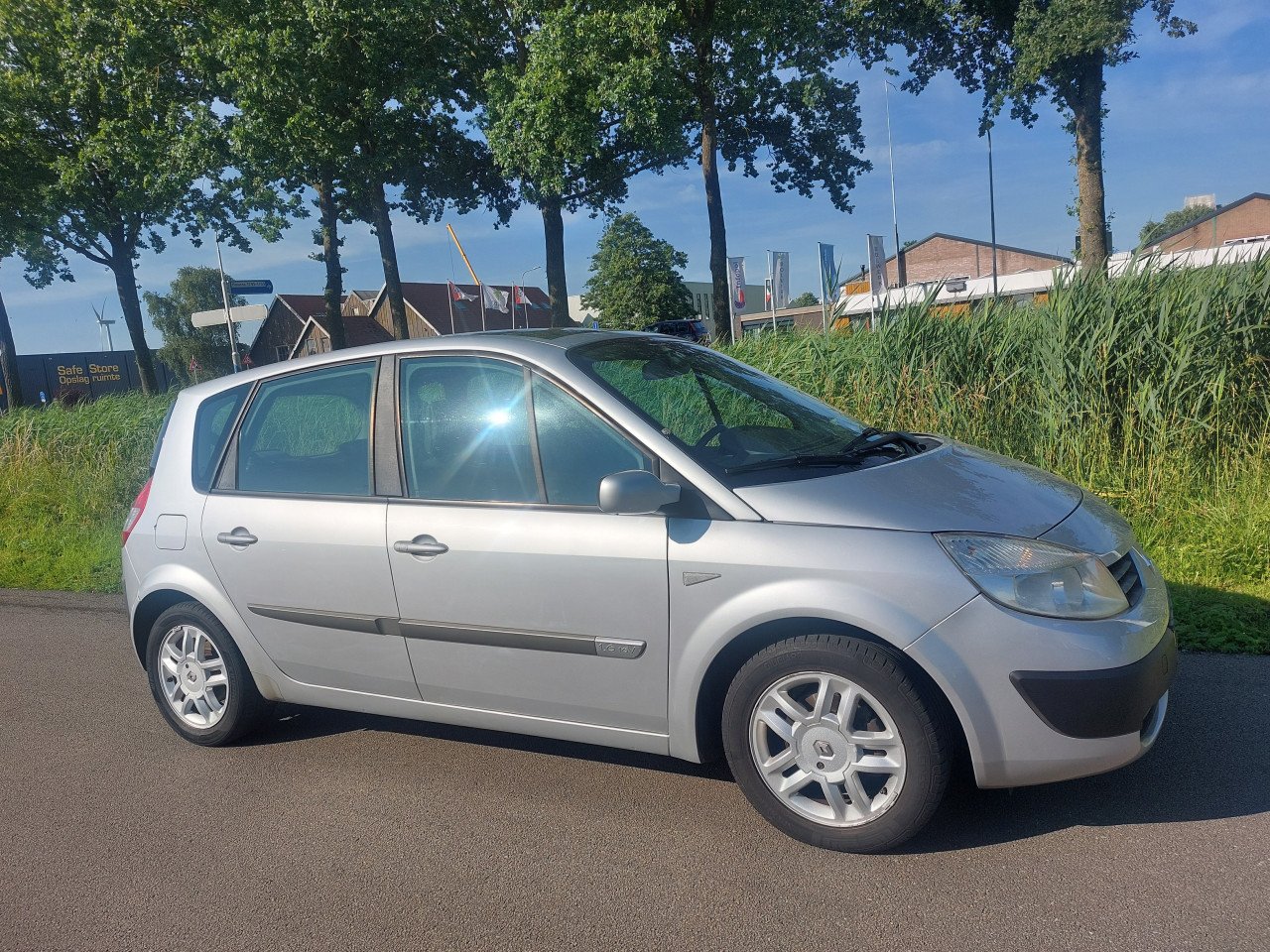 Renault senic automaat bj 2007  1500 euro