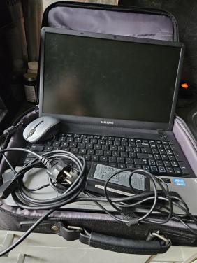 Werkende vintage windows 7 Samsung NP300E5A laptop...