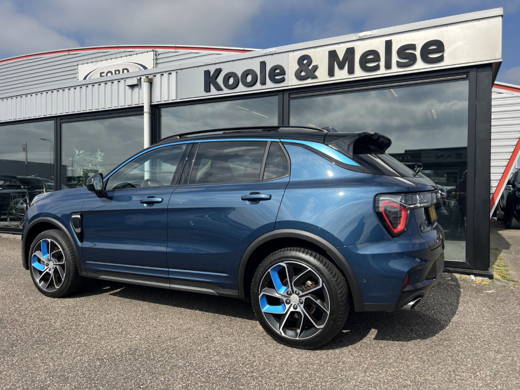 Lynk & Co 01 1.5 261pk plug in hybrid , panodak , 360 camera
