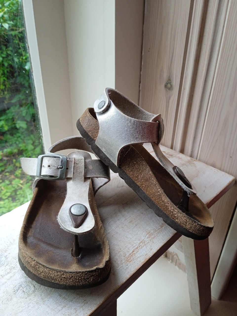 Sandaaltjes Kipling maat 27 ~kinder sandalen zilver-wit kind