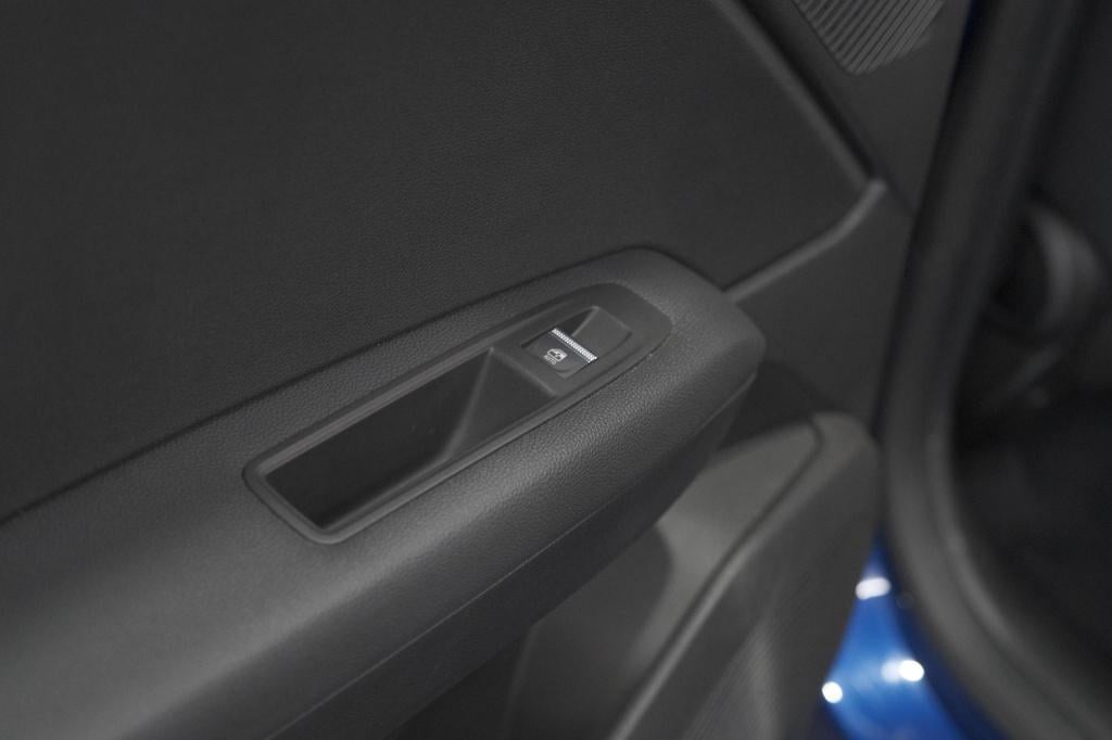 Renault Captur mild hybrid 160 edc techno | camera | navigatie | apple carp