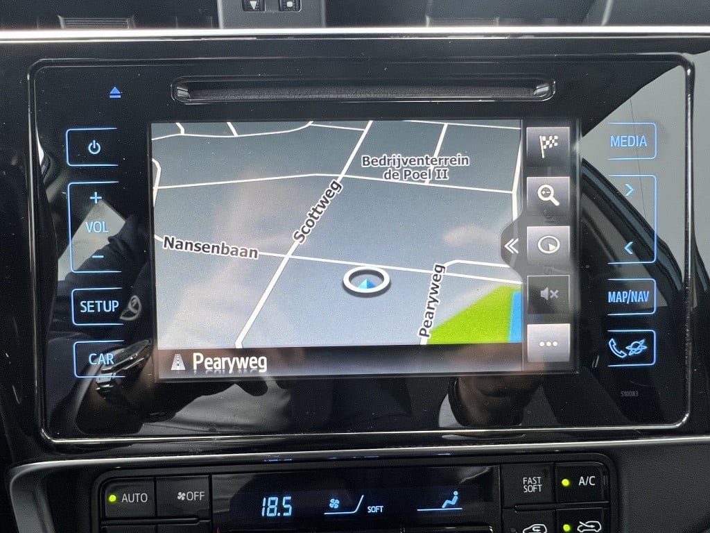 Toyota Auris touring sports 1.8 hybr. dynamic