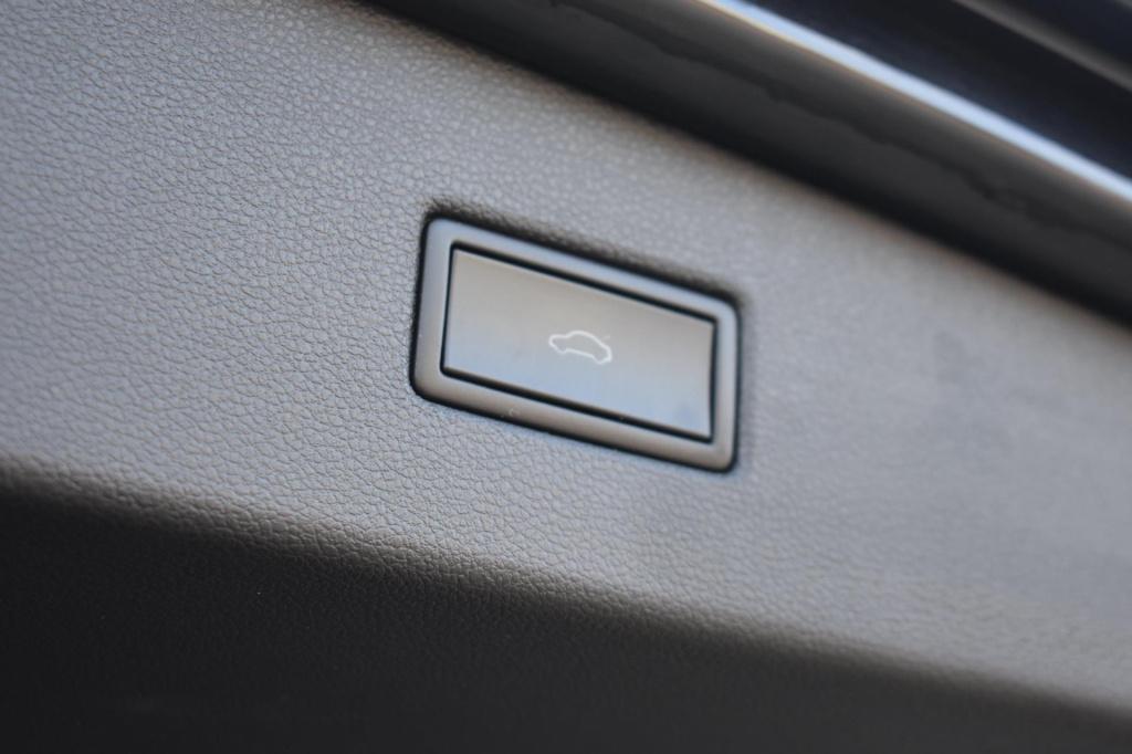 Volkswagen Tiguan 1.5 tsi act r-line | leder | pano | camera | nap | virtua