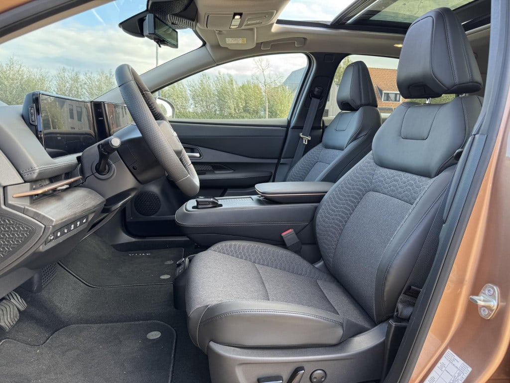 Nissan Ariya advantage edition 66 kwh vision pack + panoramadak
