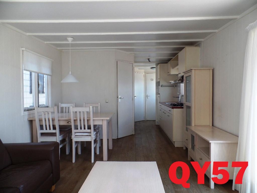 Betaalbaar chalet met kunststof buitenzijde en dubbel glas tot 6 personen