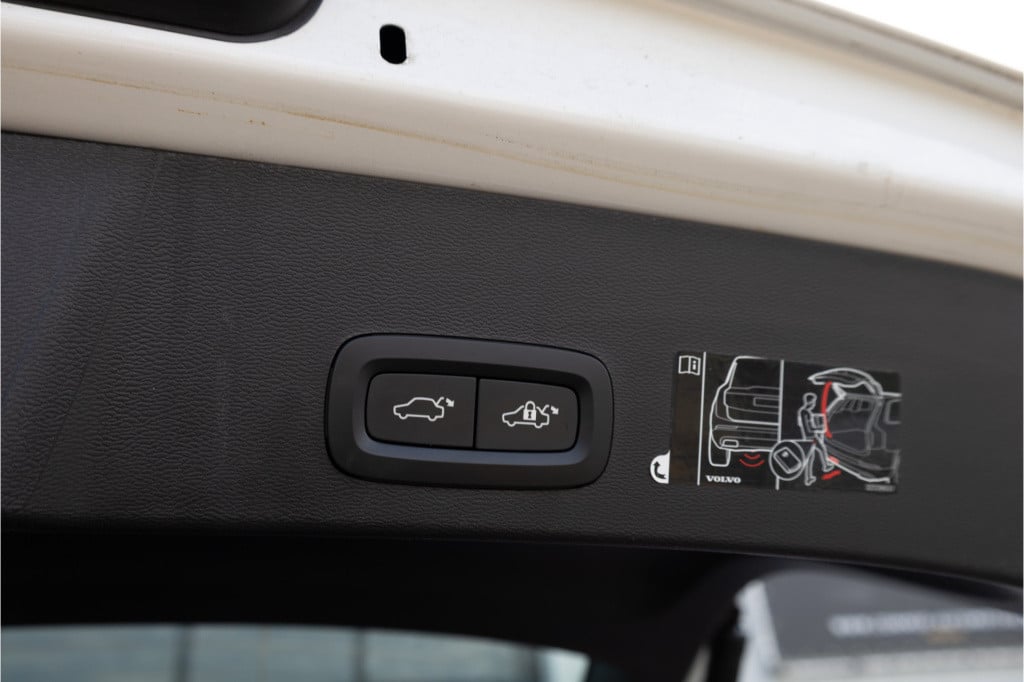 Volvo XC40 1.5 t5 recharge inscription ✅360cam✅leder✅trekhaak✅intellisafepr