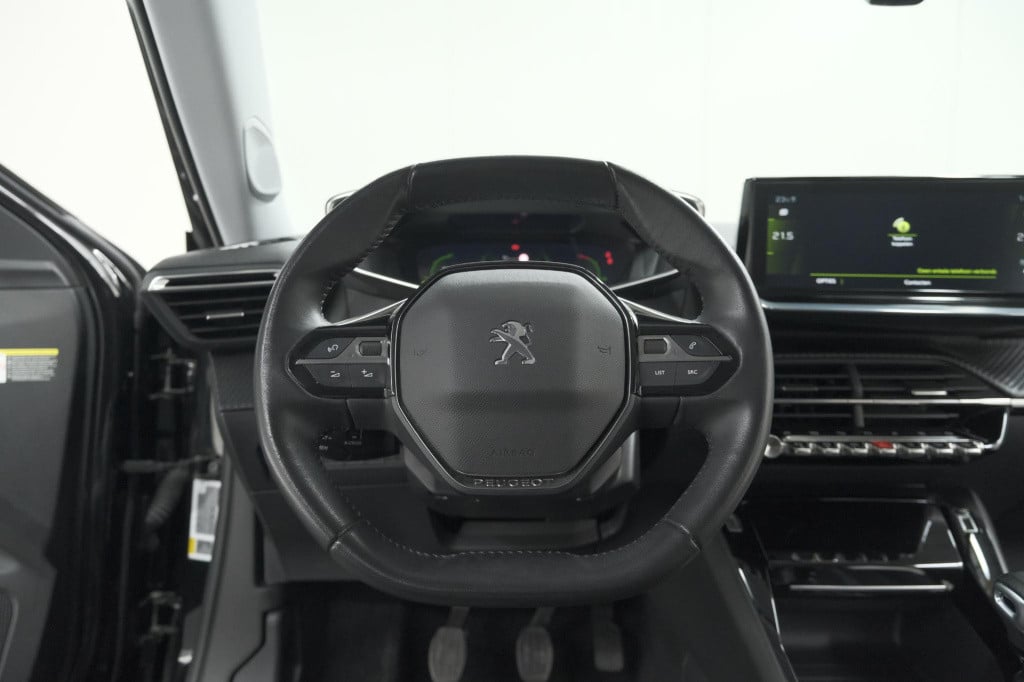 Peugeot 2008 puretech 130 blue lease allure | camera | navigatie | apple ca