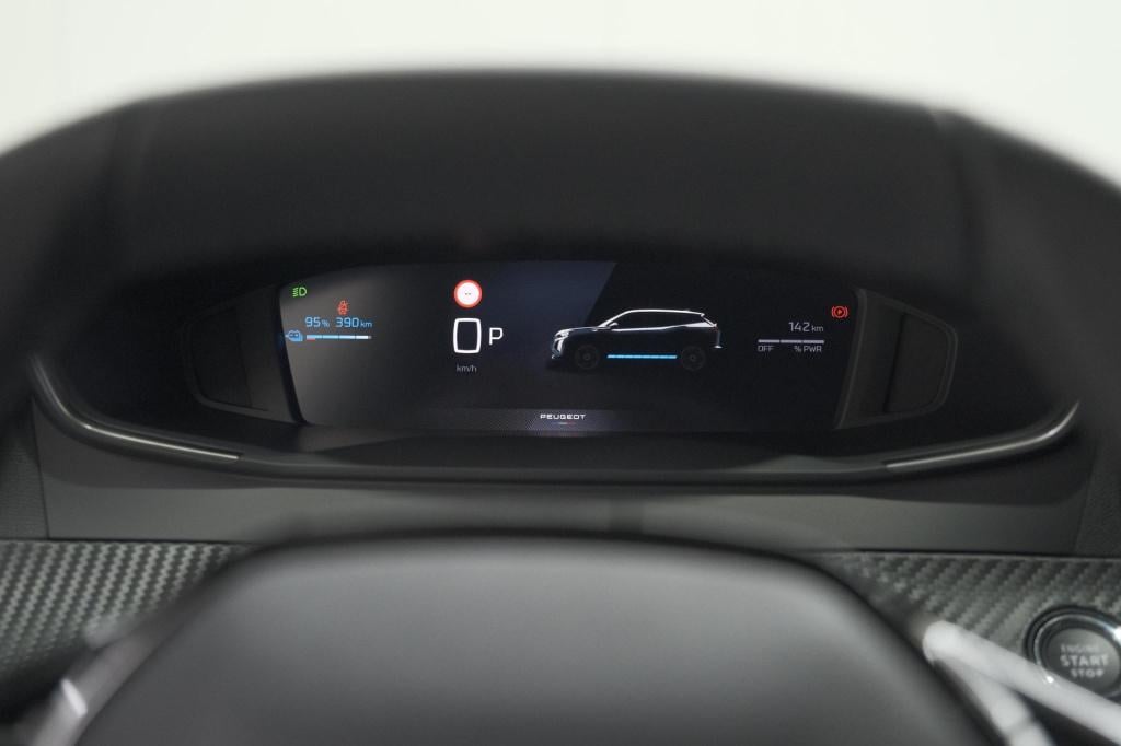 Peugeot E-2008 ev allure 54 kwh | 11 kw lader | warmtepomp | apple carplay 