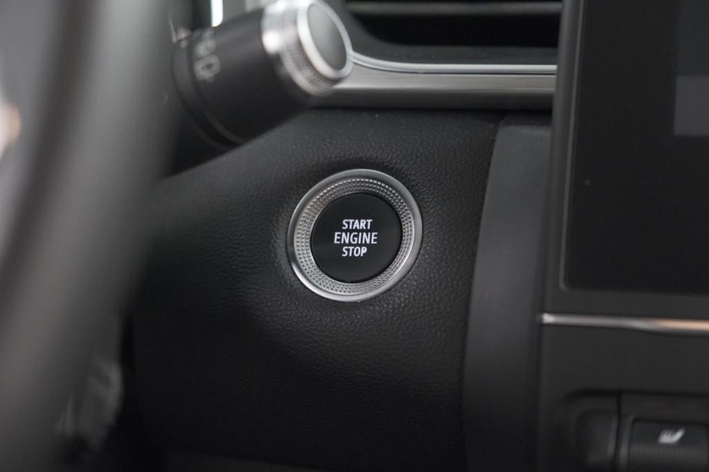 Renault Captur tce 100 intens | camera | stoelverwarming | navigatie | appl