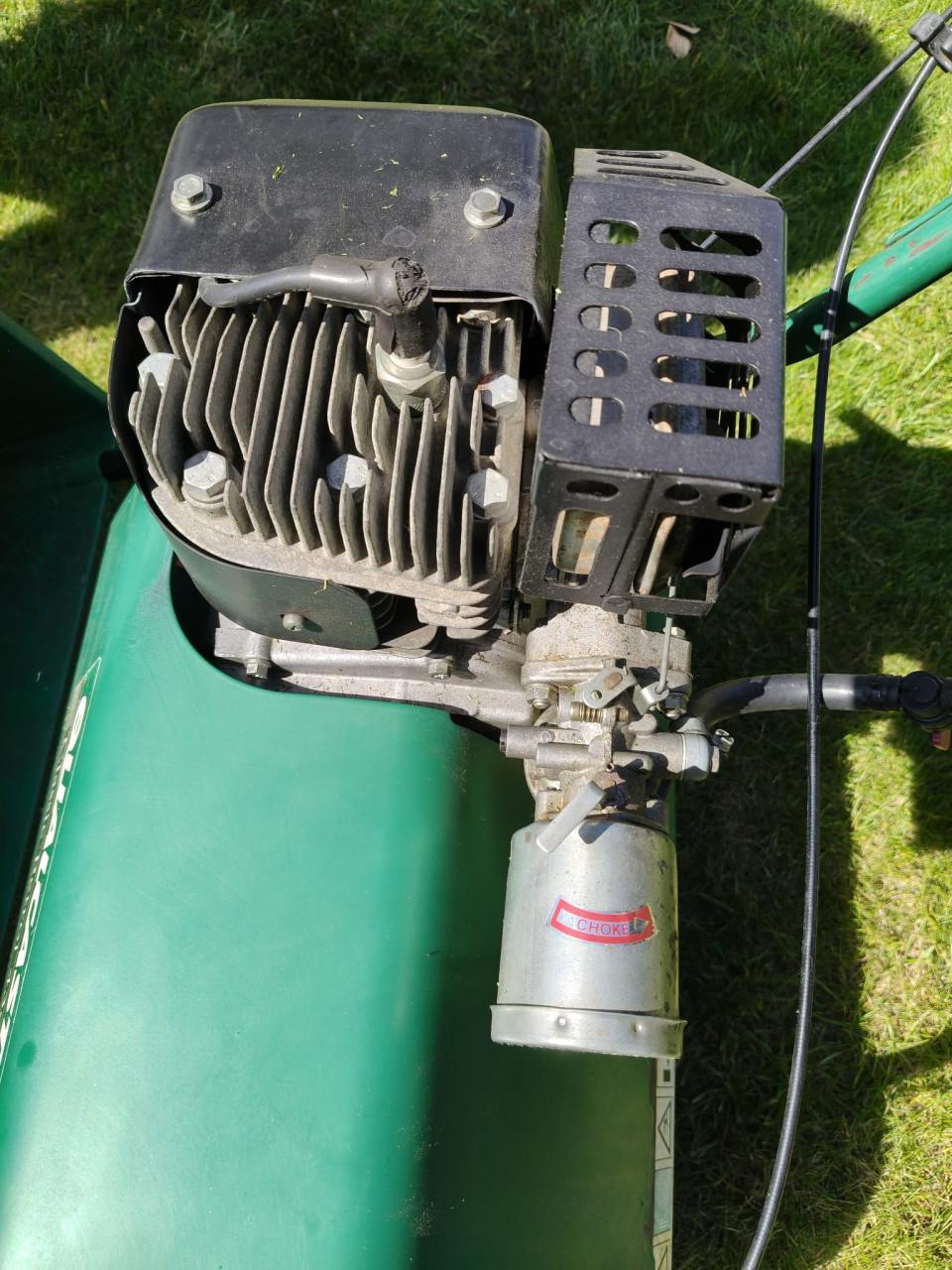 Kooi grasmaaier benzine Qualcast 43S