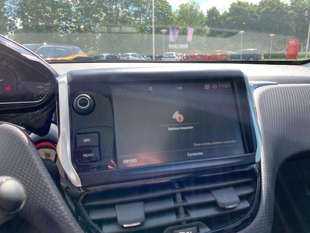 Peugeot 2008 blue lion 1.2 puretech-110pk navigatie | cruise control | airc