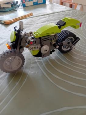Lego creator nr 31018