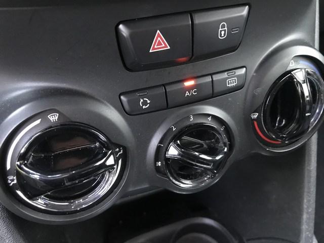 Peugeot 208 1.2 automaat navi | pdc | cruise | airco | trekhaak | dab etc.