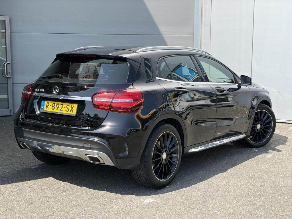 Mercedes-Benz Gla-klasse 180 business solution amg