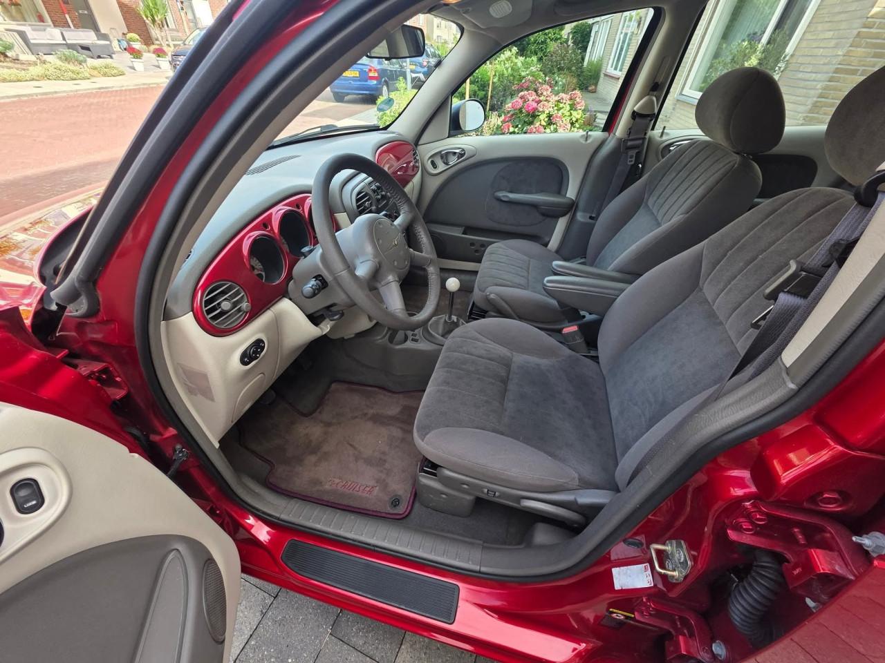 Auto Garant Biedt Aan: Chrysler PT Cruiser 2.0i limited edition