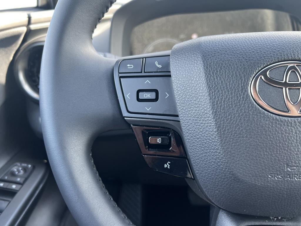 Toyota C-hr 1.8 hybrid 140 dyn